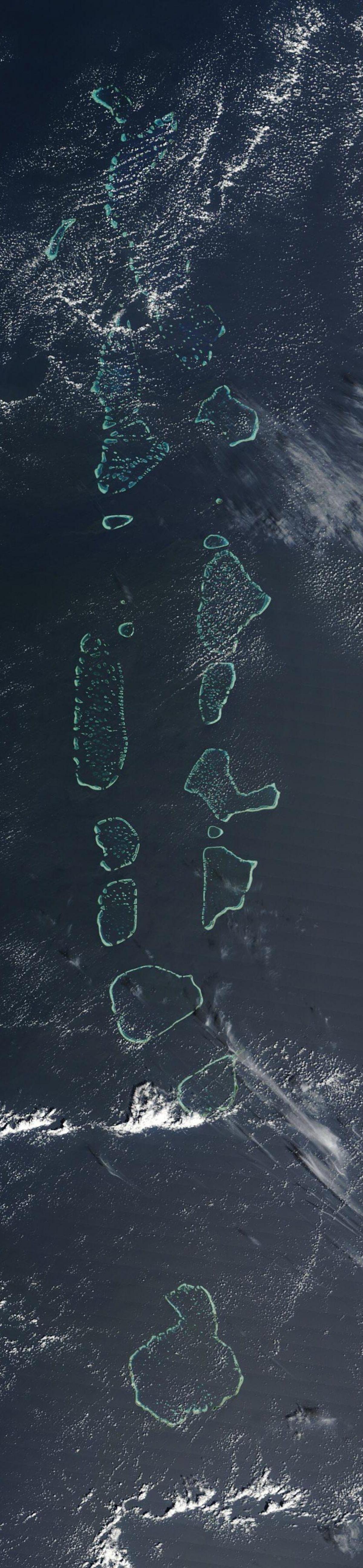 kort maldiverne satellit